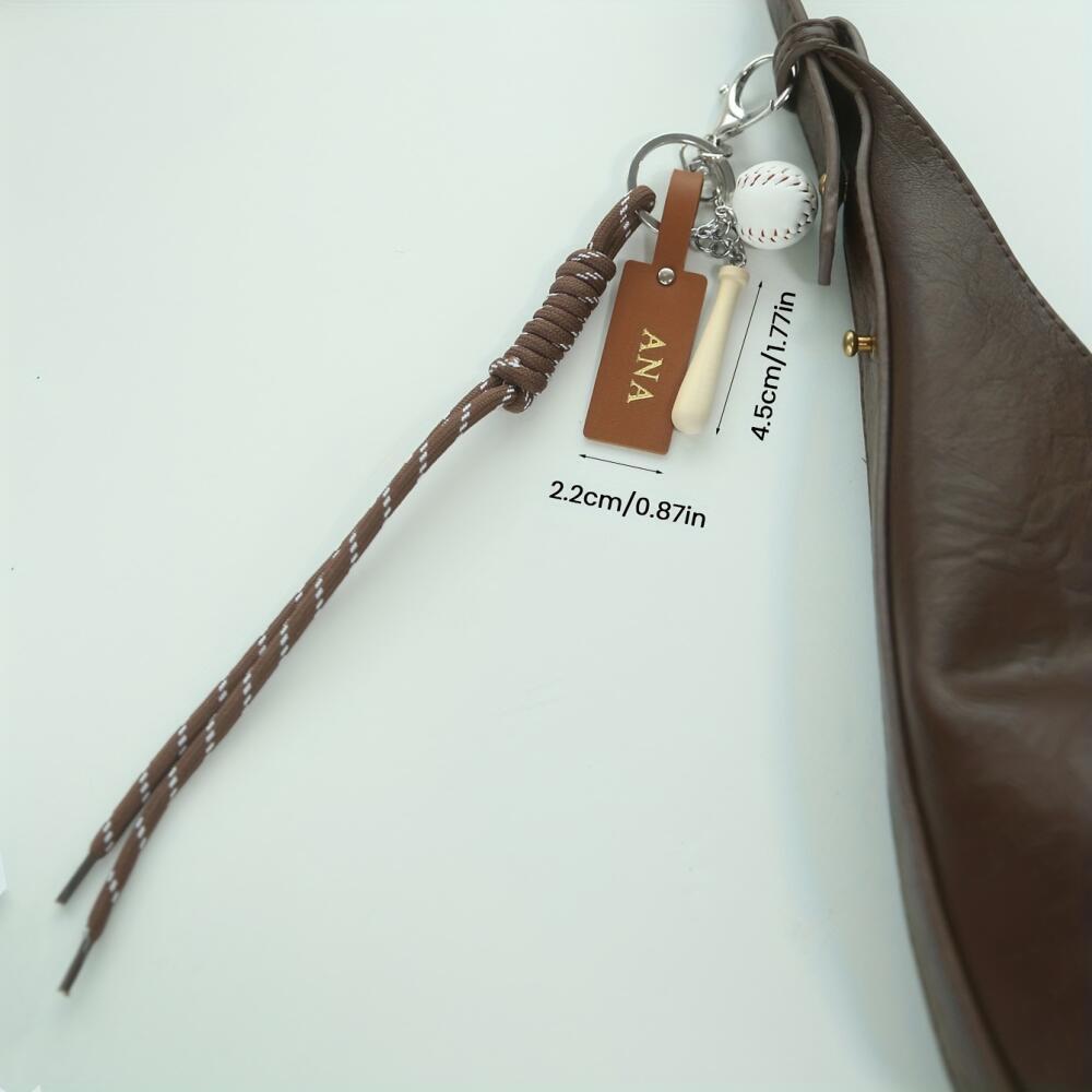 Customized Name Sports Themed  - Monogram Keychain Leather 评论和价格